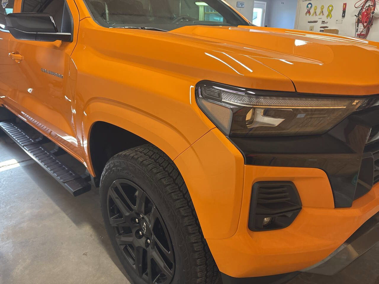 Used 2025 Chevrolet Colorado Z71 w/ Z71 Convenience Package 2 image 7