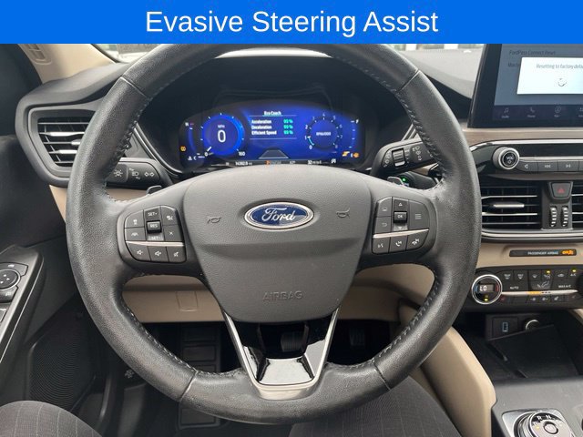 Used 2020 Ford Escape Titanium w/ Titanium Premium Package 2.0 AWD/4WD image 14