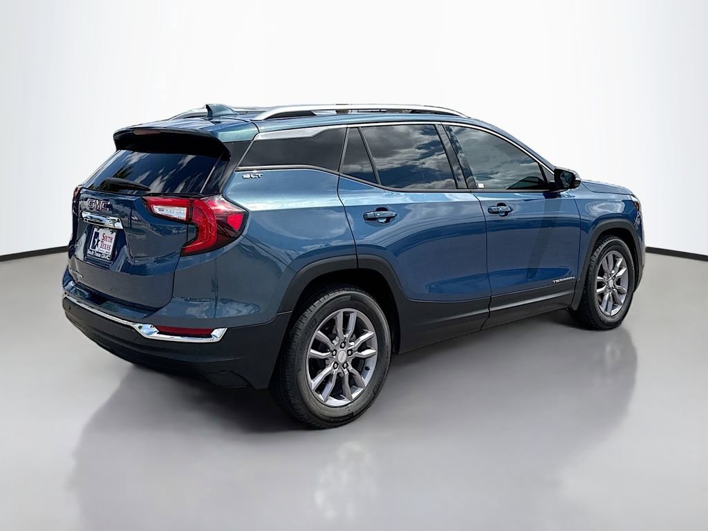 Used 2024 GMC Terrain SLT w/ Infotainment Package II image 7