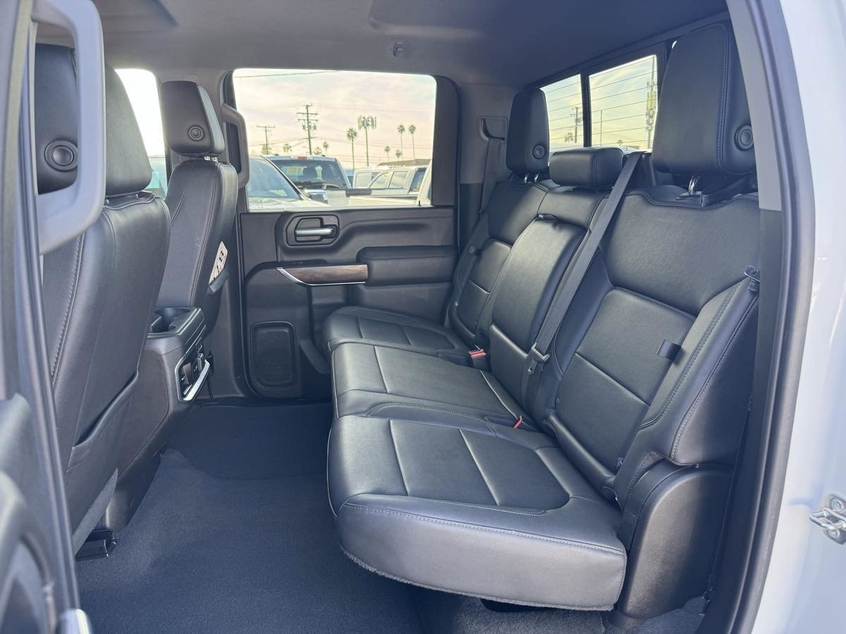 Used 2023 GMC Sierra 2500 SLT w/ SLT Convenience Package image 8