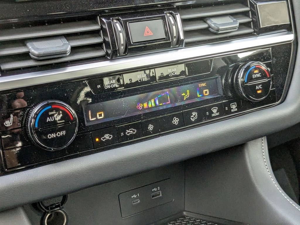 New 2025 Nissan Pathfinder SV image 21