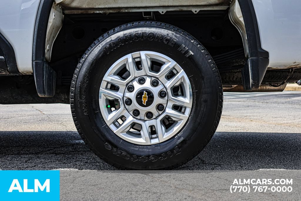 Used 2025 Chevrolet Silverado 2500 LT w/ Convenience Package AWD/4WD image 16