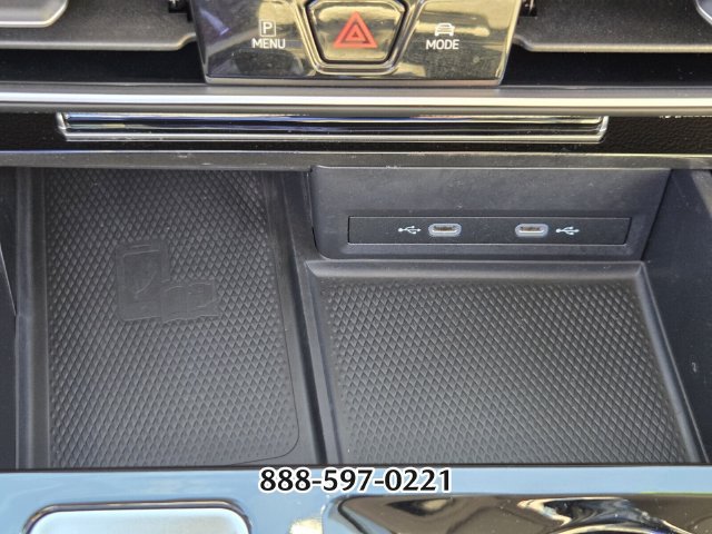 Certified 2024 Volkswagen Atlas SE FWD image 25