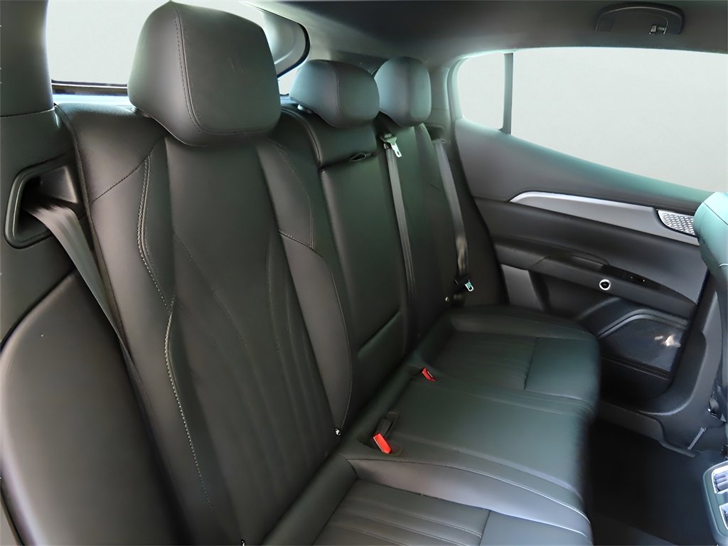 New 2024 Maserati Grecale GT image 17