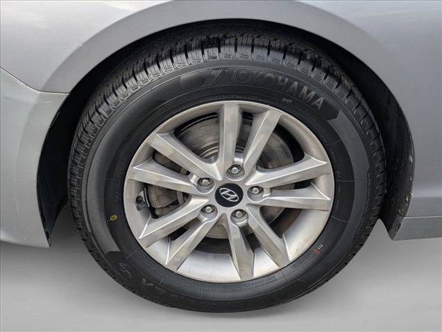 Used 2015 Hyundai Sonata SE FWD image 22