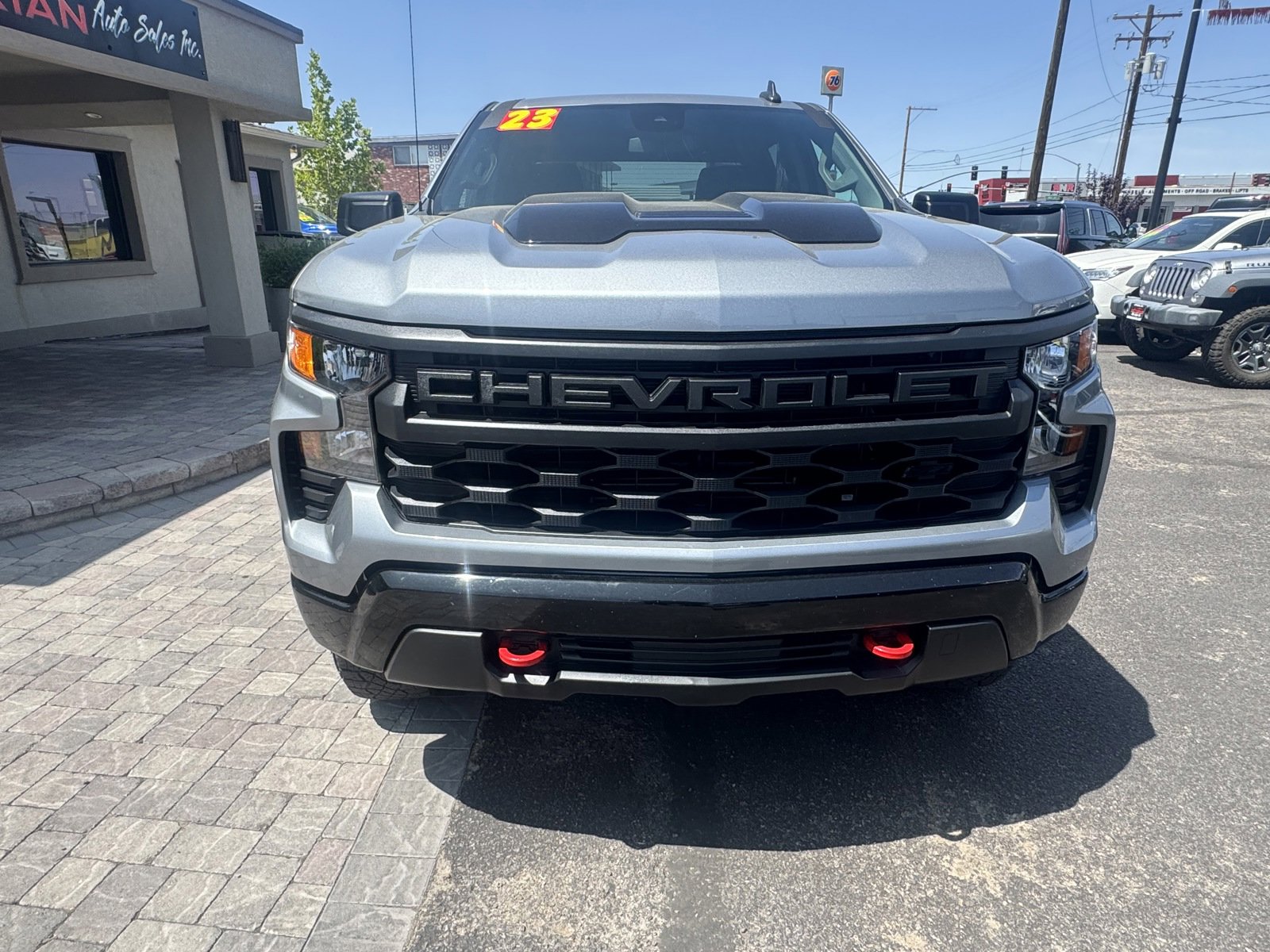 Used 2023 Chevrolet Silverado 1500 Custom Trail Boss w/ LPO, Dark Essentials Package image 7