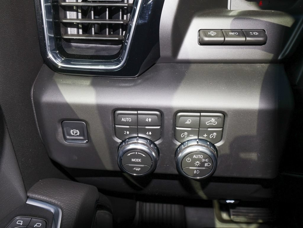 New 2026 GMC Sierra 1500 Denali w/ Denali Reserve Package AWD/4WD image 27