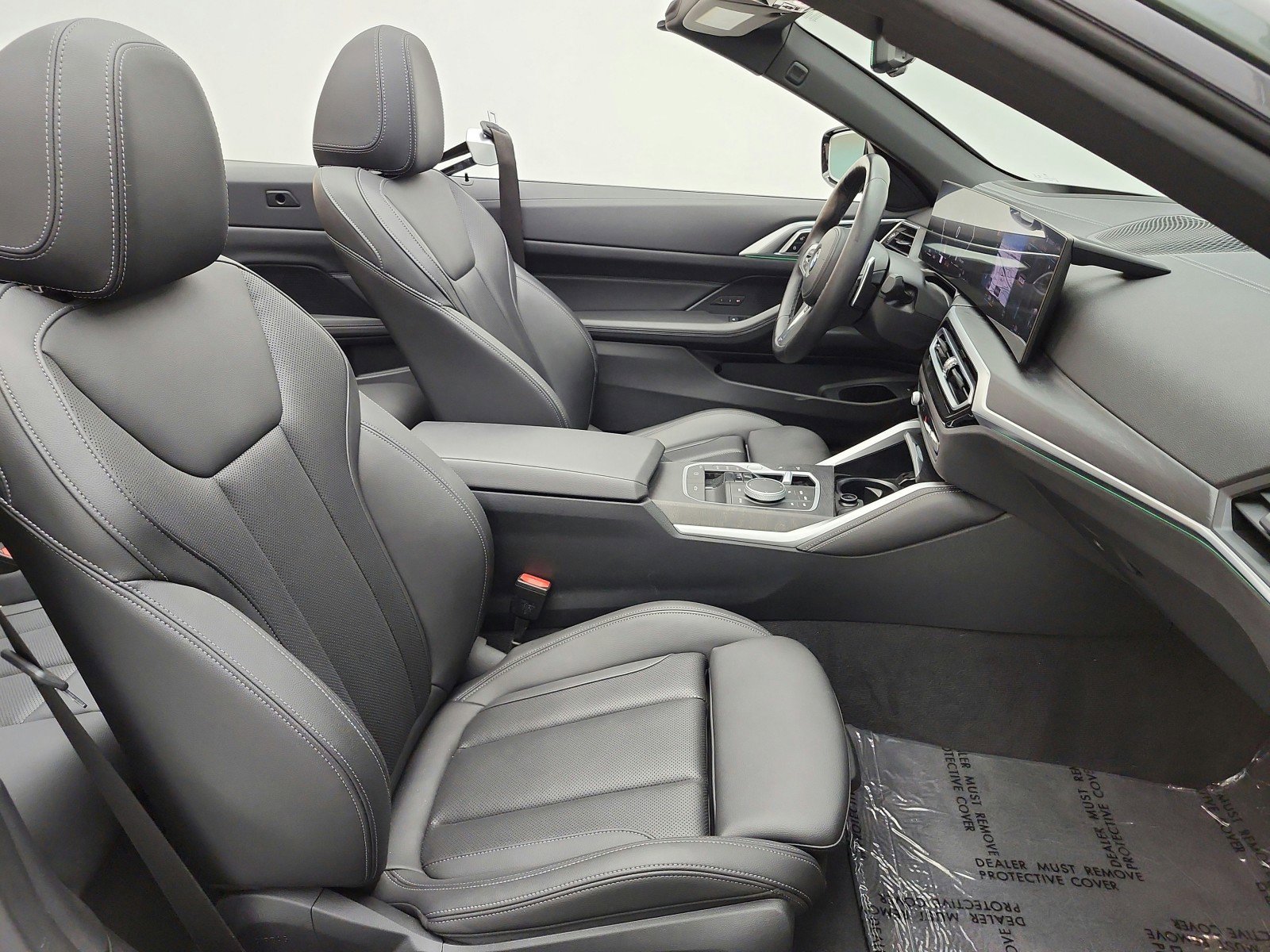 Used 2024 BMW M440i Convertible w/ Premium Package RWD image 18
