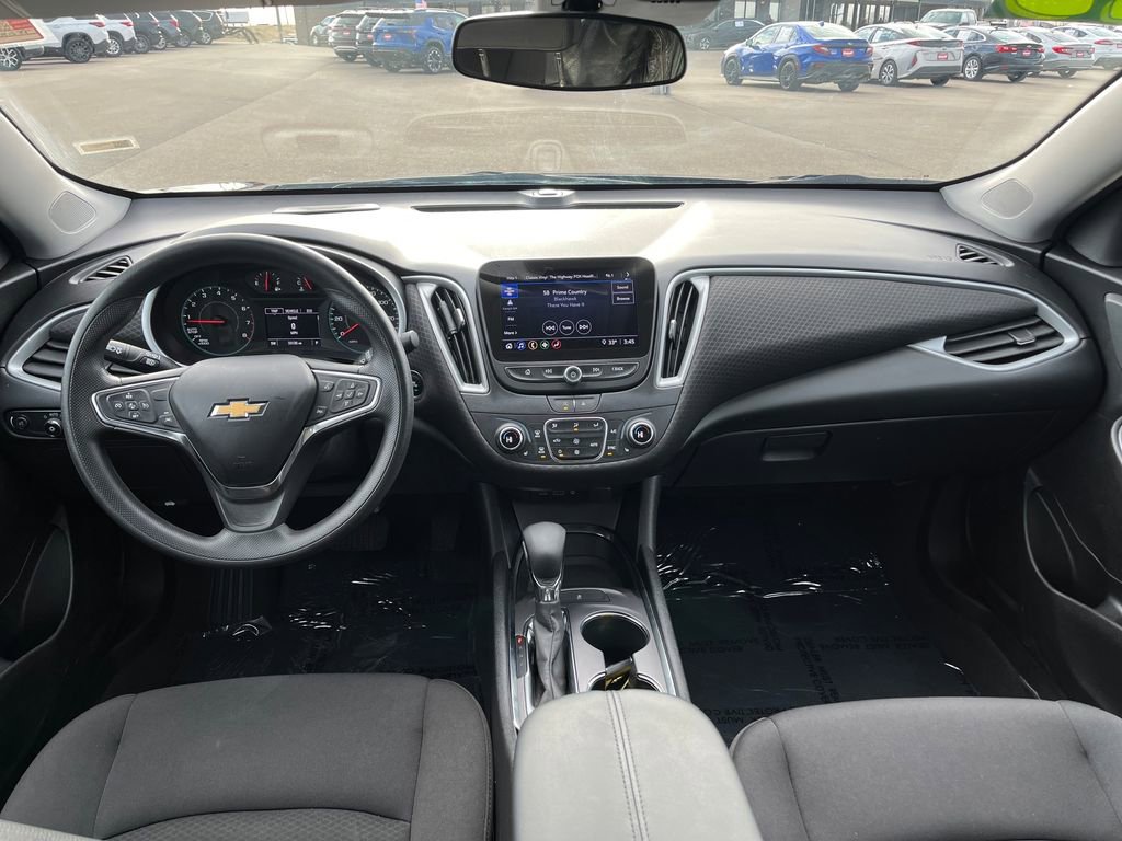 Used 2023 Chevrolet Malibu LT image 17