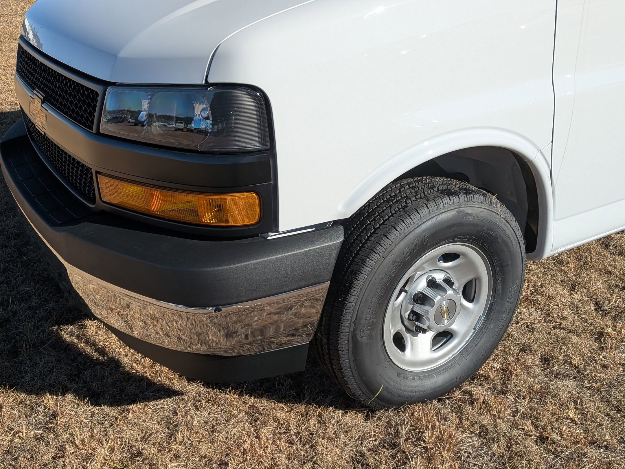 New 2025 Chevrolet Express 3500 Extended w/ Driver Convenience Package image 10