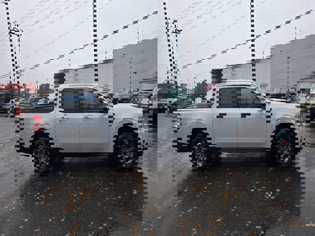 New 2026 Ford Maverick XLT w/ XLT Luxury Package image 4