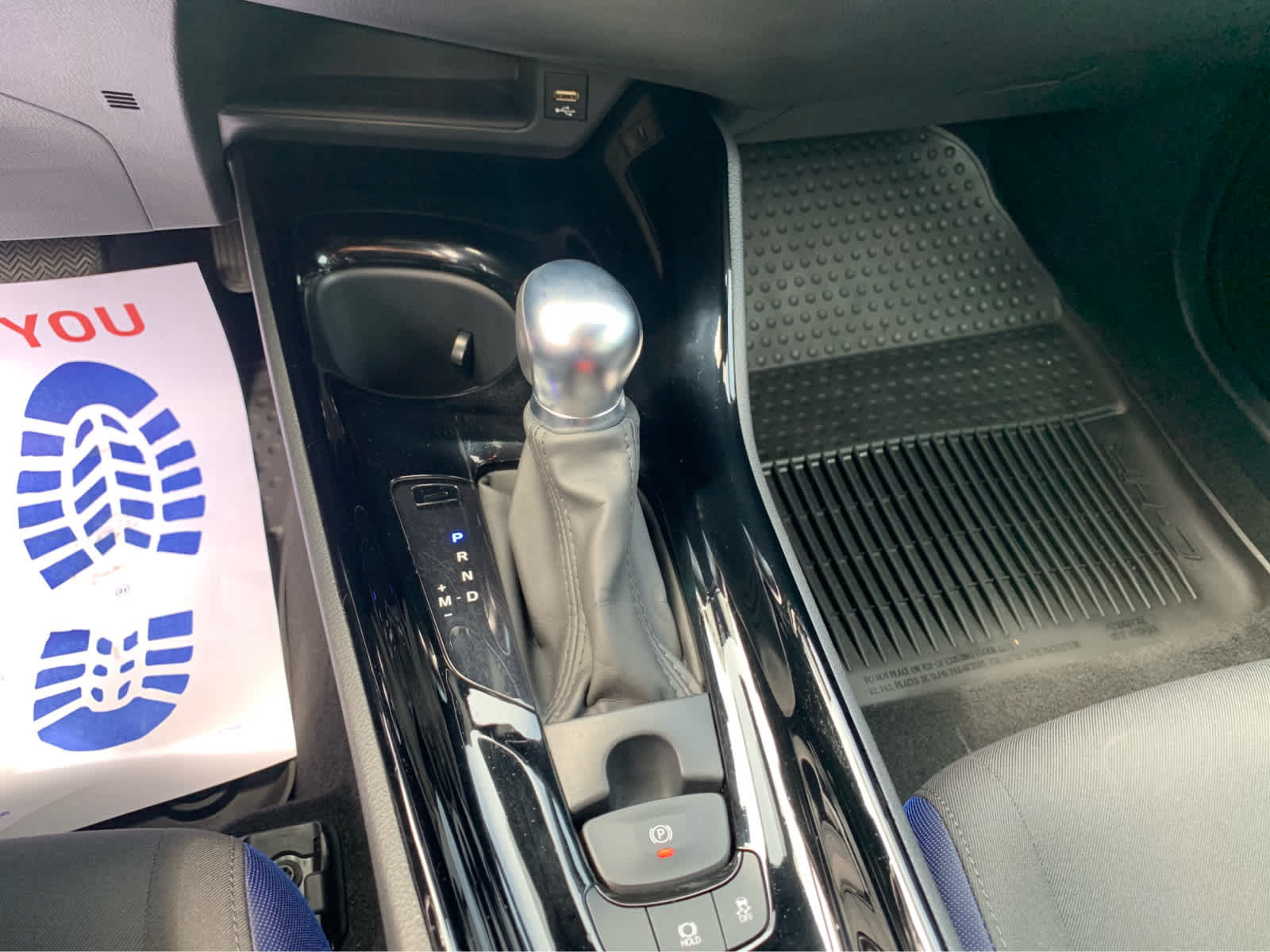 Used 2022 Toyota C-HR XLE FWD image 19