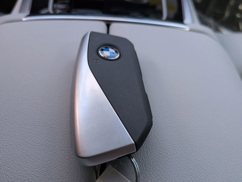 New 2026 BMW X5 xDrive40i w/ M Sport Package image 29