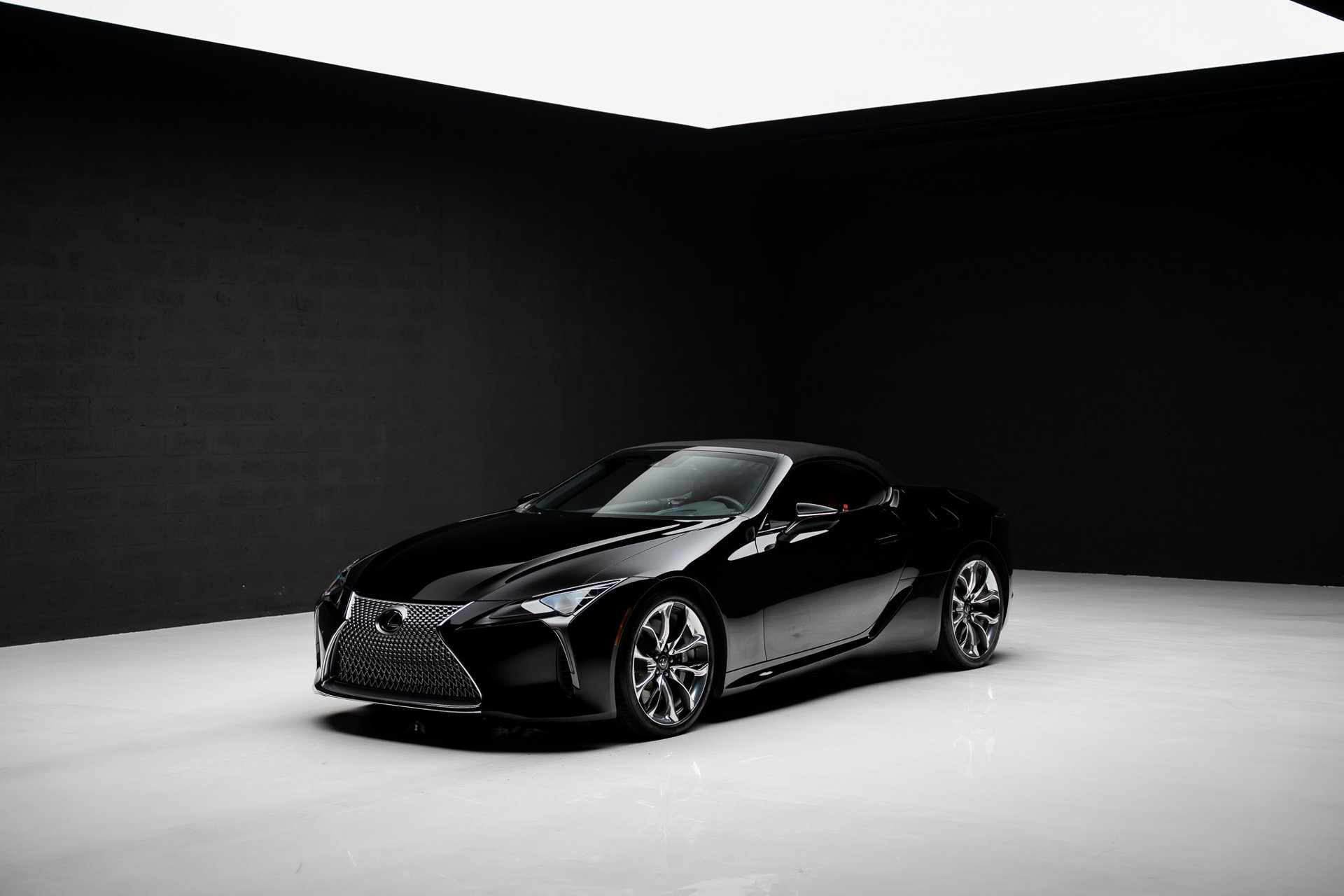 Used 2021 Lexus LC 500 Convertible w/ Touring Package RWD image 4