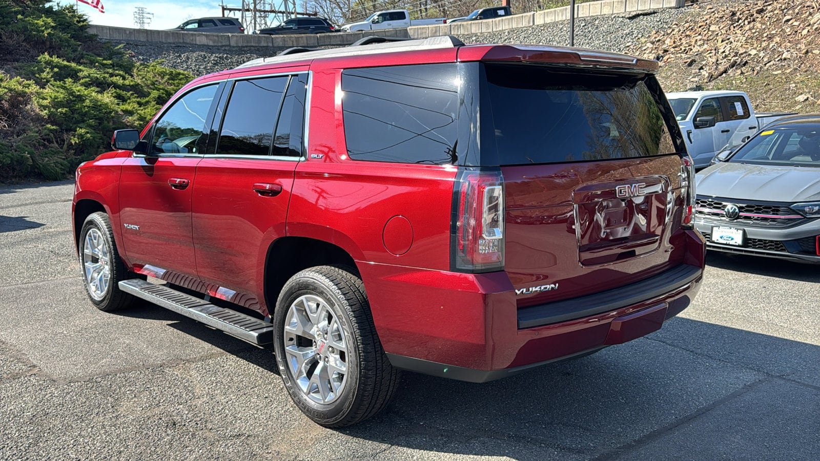 Used 2020 GMC Yukon SLT w/ Open Road Package AWD/4WD image 5