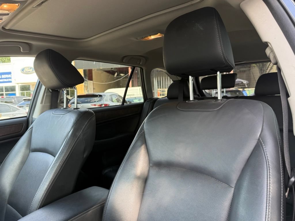 Used 2017 Subaru Outback 2.5i Limited AWD/4WD image 23