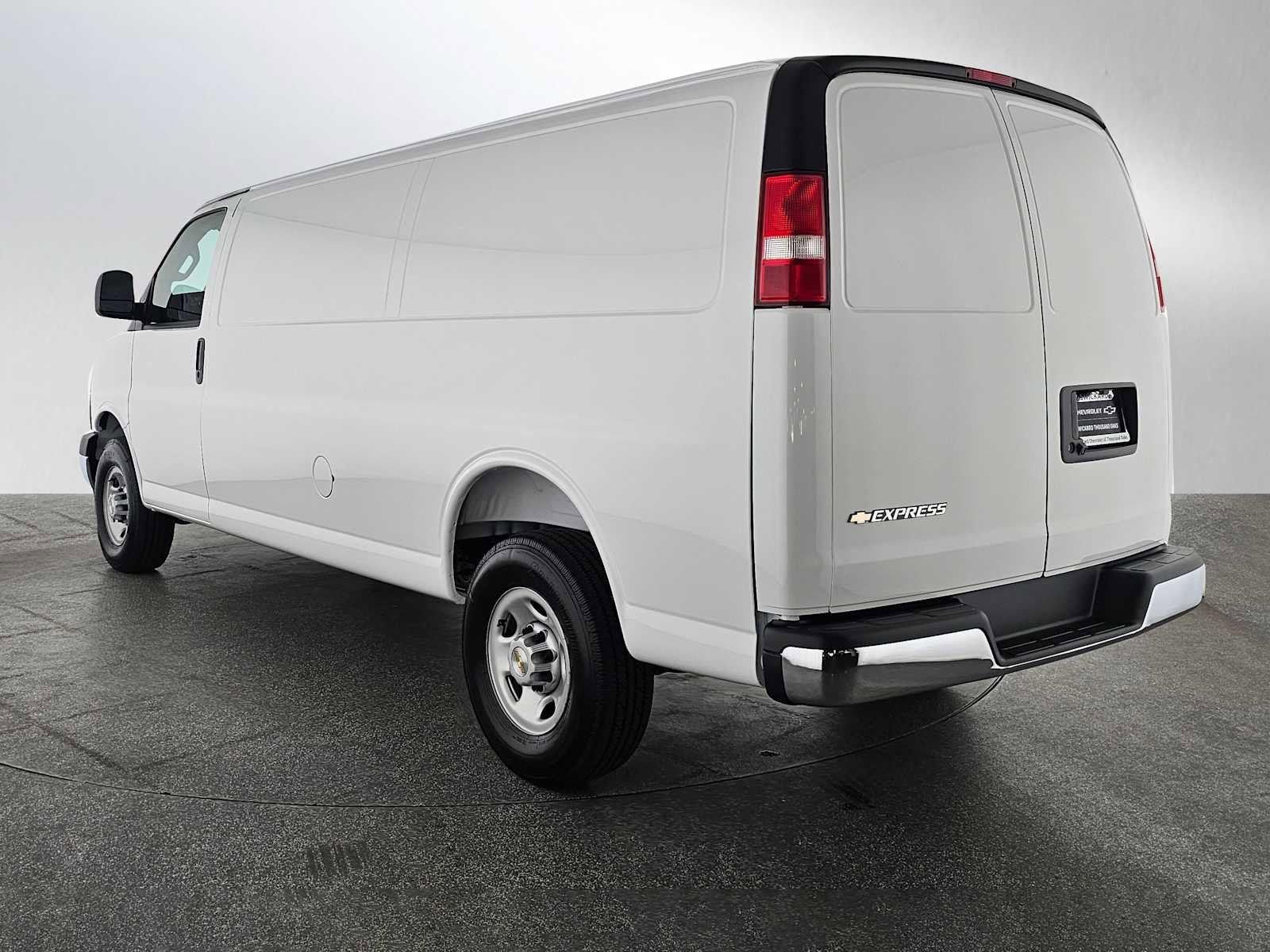 New 2026 Chevrolet Express 2500 Extended image 5
