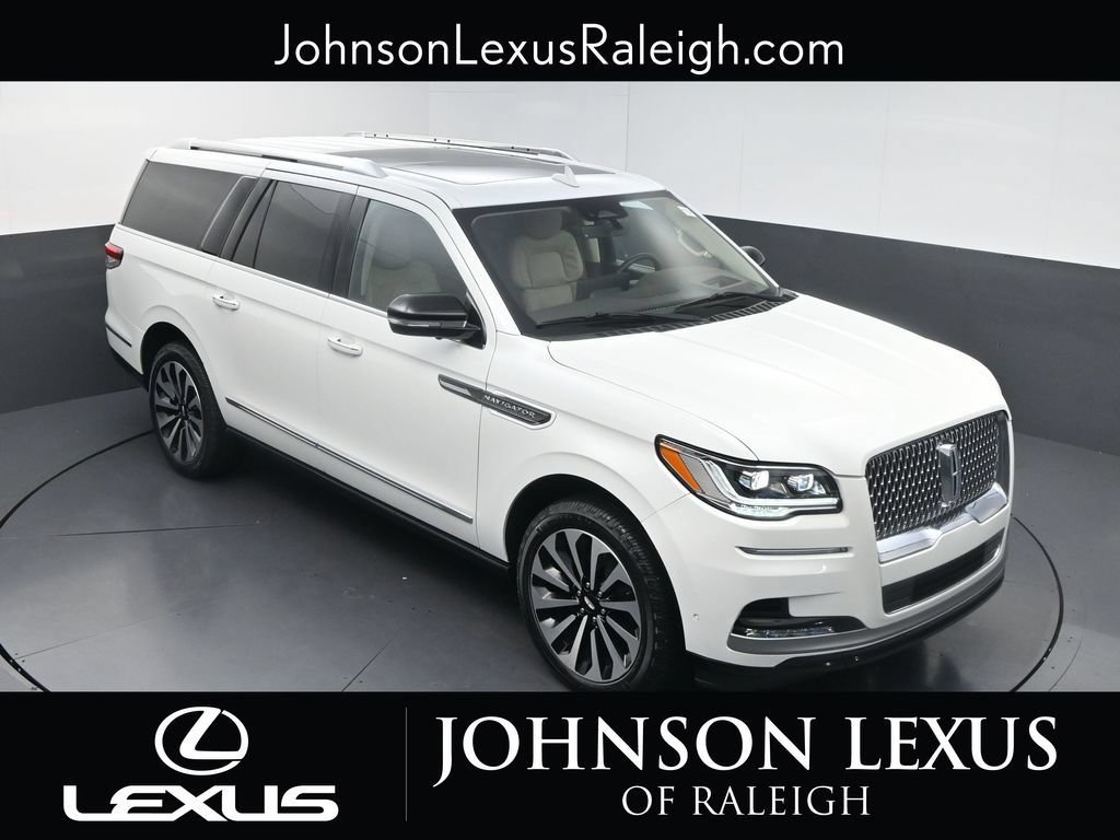 Used 2023 Lincoln Navigator L Reserve AWD/4WD image 25