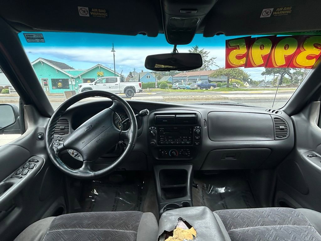 Used 2001 Ford Explorer XLT AWD/4WD image 14