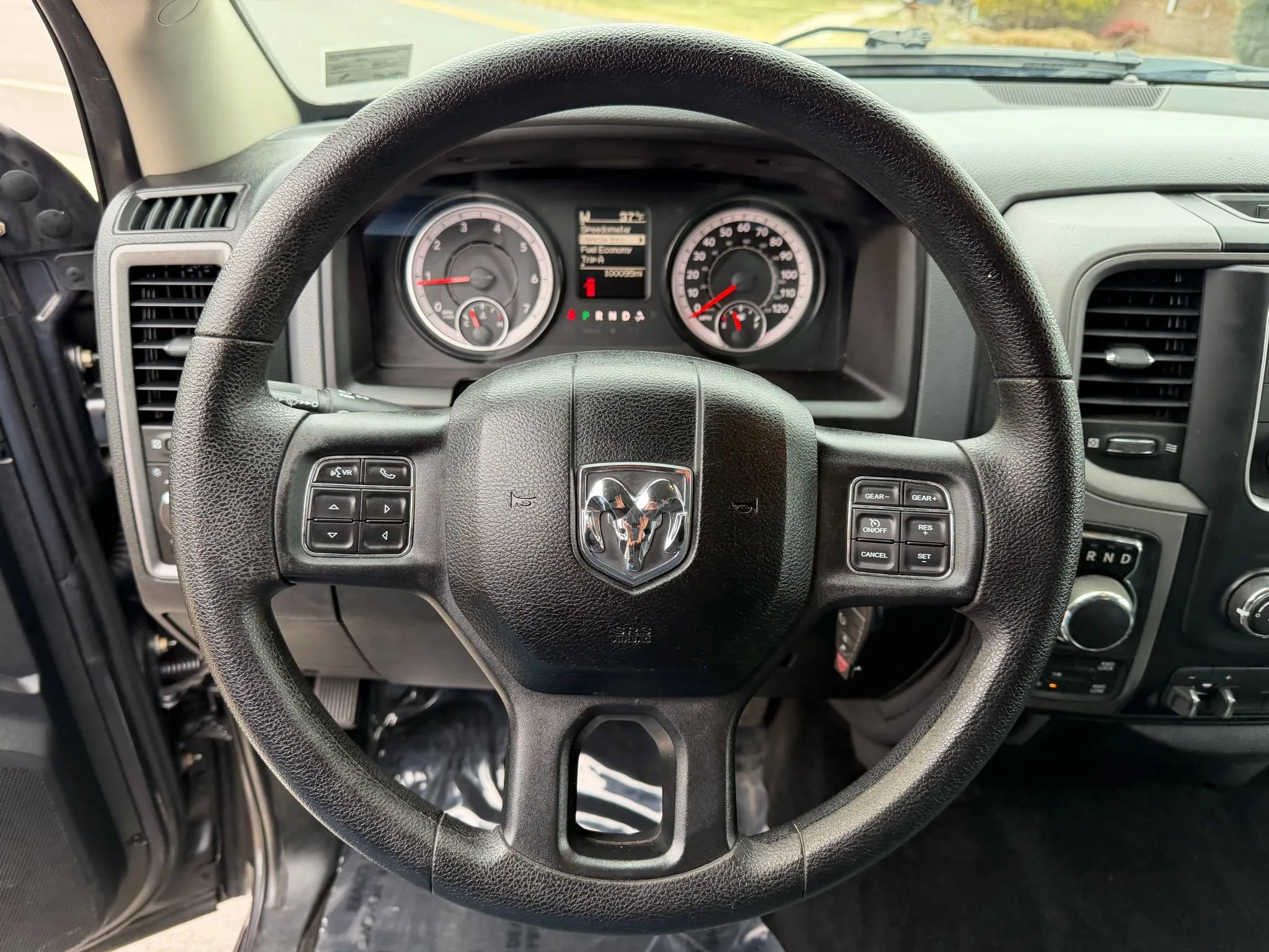 Used 2017 RAM 1500 Express image 17