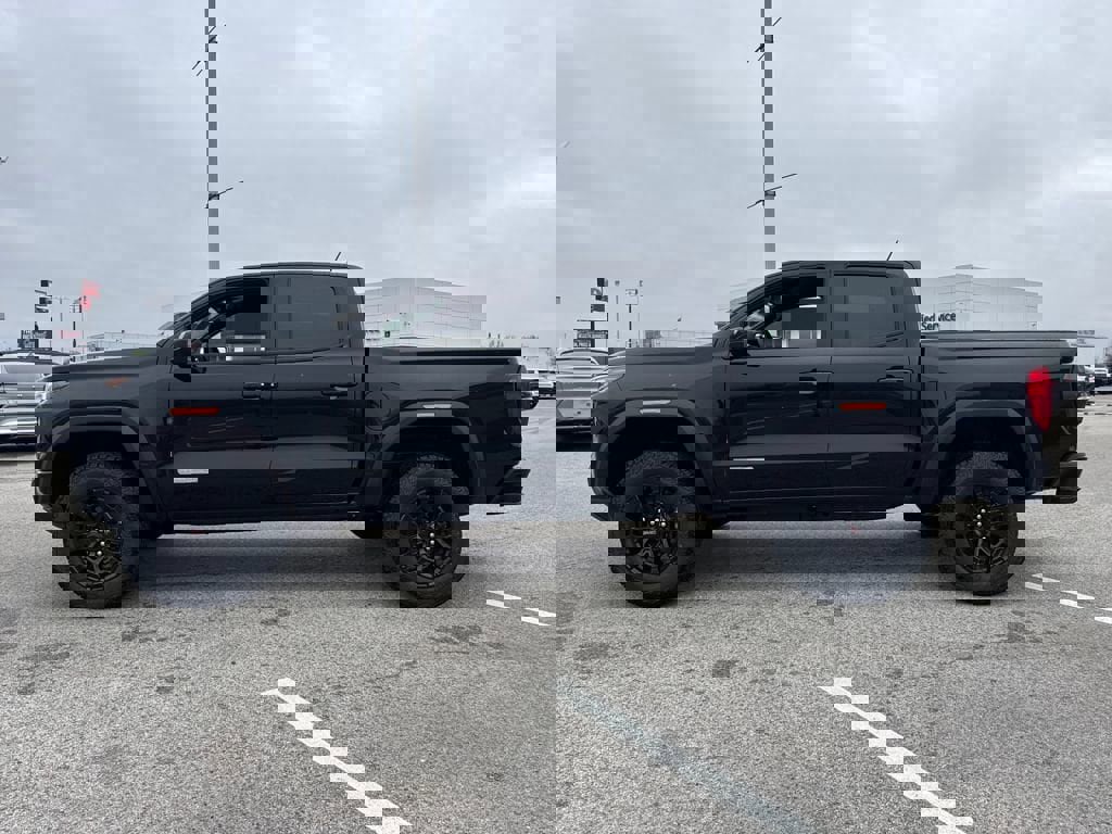 New 2026 GMC Canyon Elevation w/ Convenience Package image 3