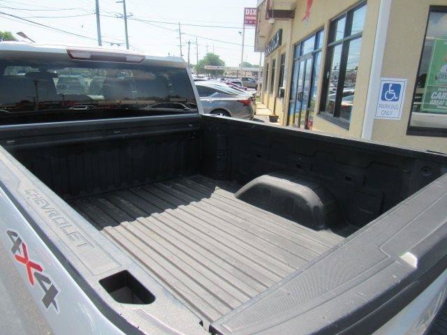Used 2019 Chevrolet Silverado 1500 LT w/ All-Star Edition AWD/4WD image 11