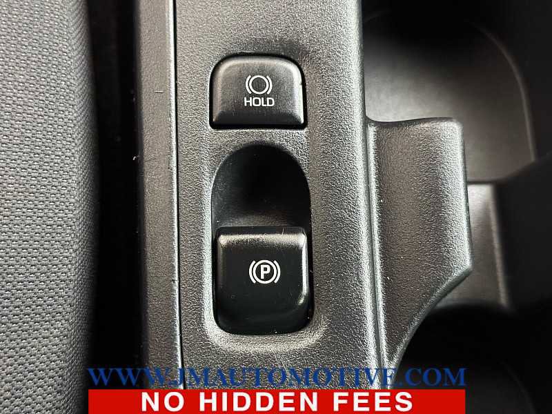 Used 2023 Toyota Corolla LE image 32