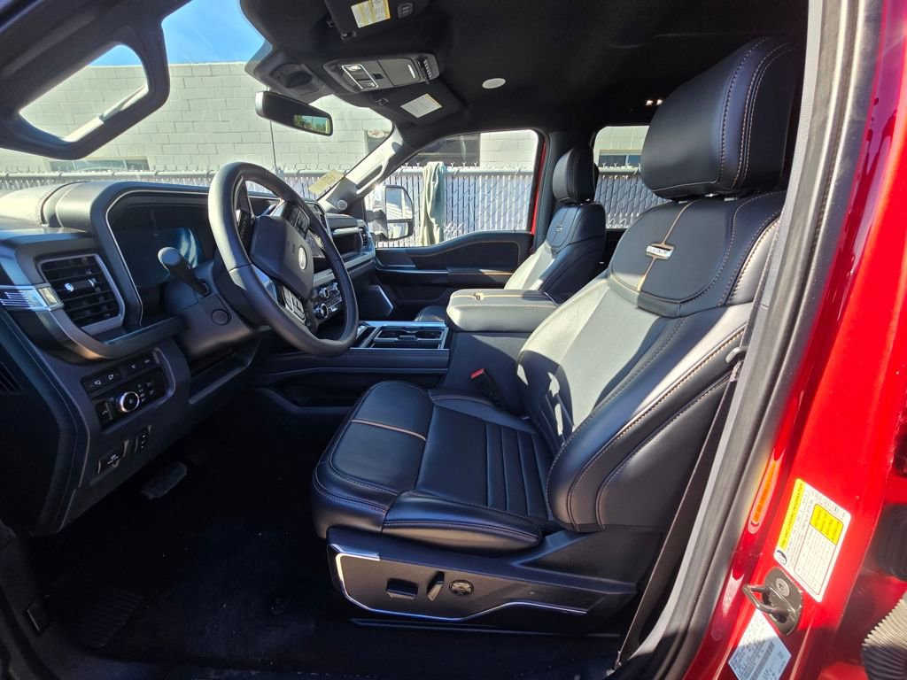 Used 2024 Ford F250 Platinum image 9