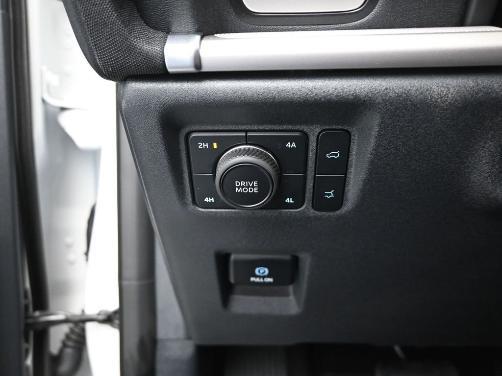 Used 2025 Ford Expedition Max Active image 13