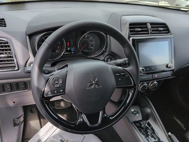 Used 2025 Mitsubishi Outlander Sport AWD image 13