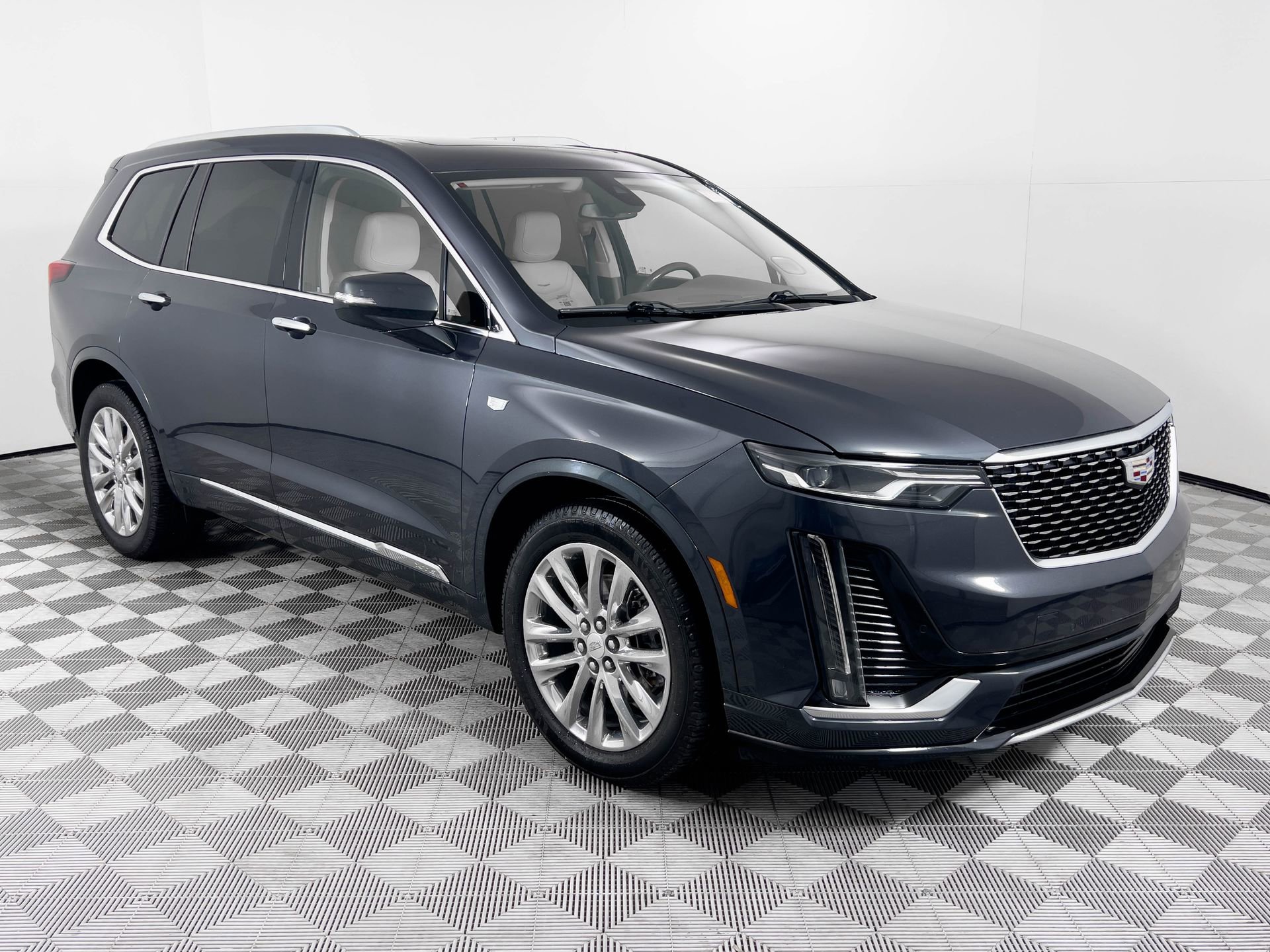 Used 2022 Cadillac XT6 Premium Luxury