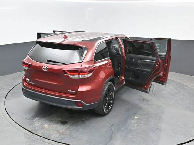 Used 2019 Toyota Highlander SE AWD/4WD image 26