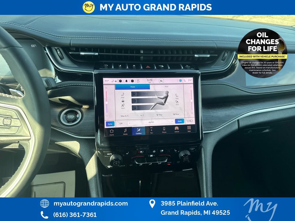Used 2023 Jeep Grand Cherokee L Limited w/ Luxury Tech Group II AWD/4WD image 18
