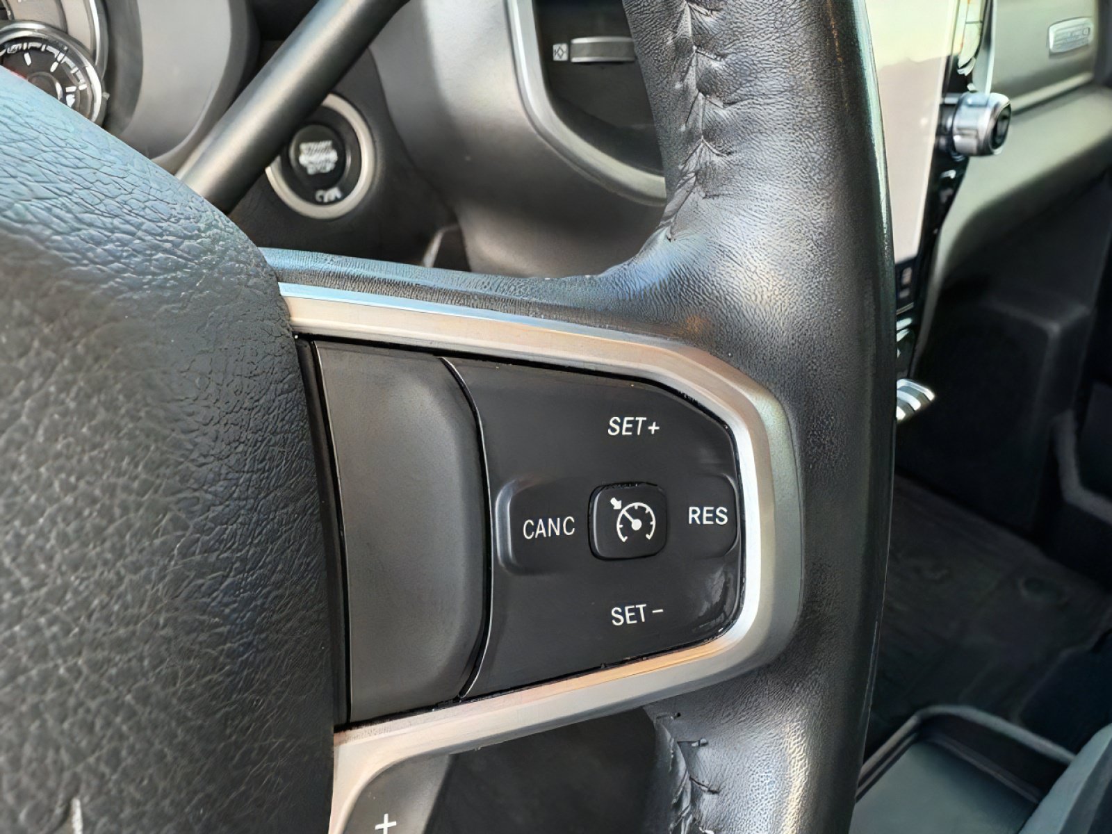 Used 2023 RAM 3500 Big Horn w/ Level 1 Equipment Group AWD/4WD image 17
