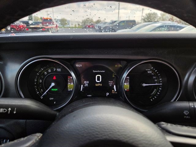 Certified 2023 Jeep Wrangler Unlimited w/ Cold Weather Group image 4