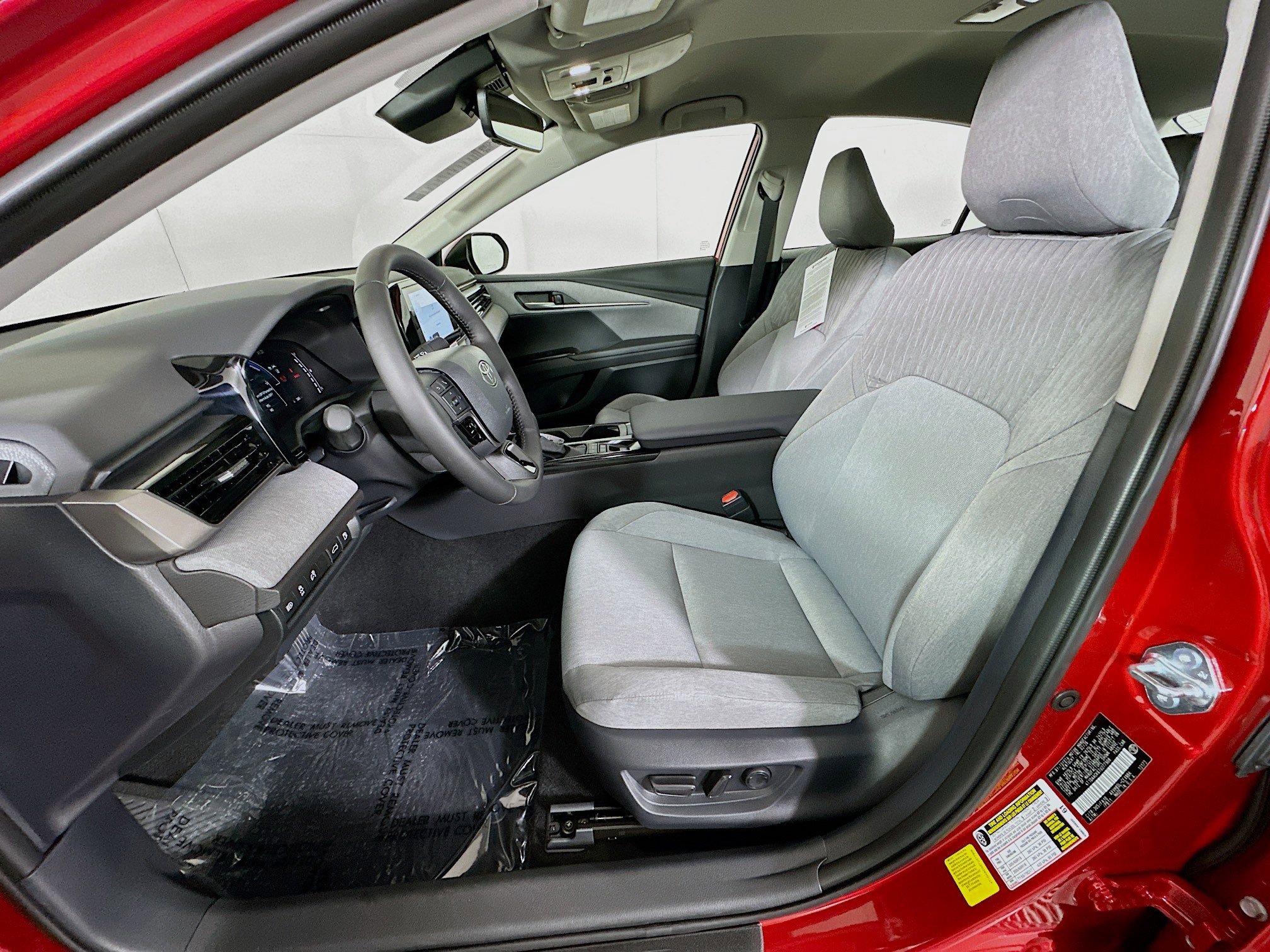 Used 2026 Toyota Camry LE w/ Convenience Package FWD image 12