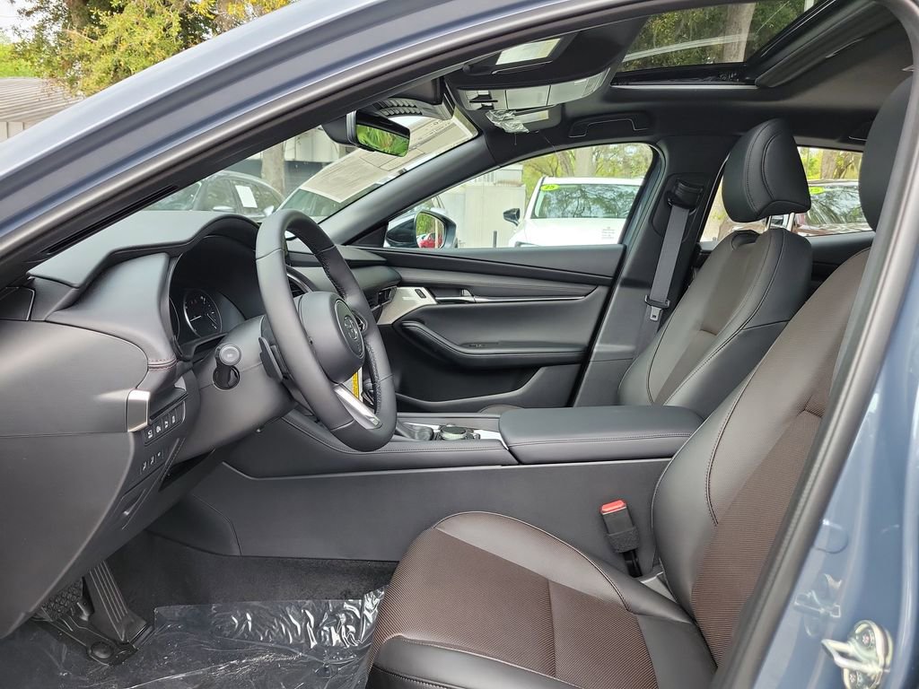 New 2026 MAZDA MAZDA3 Hatchback w/Premium Plus Pkg video 3