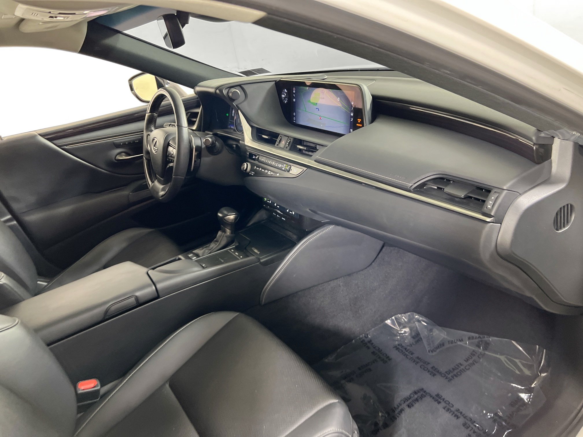 Used 2021 Lexus ES 300h w/ Premium Package FWD image 29