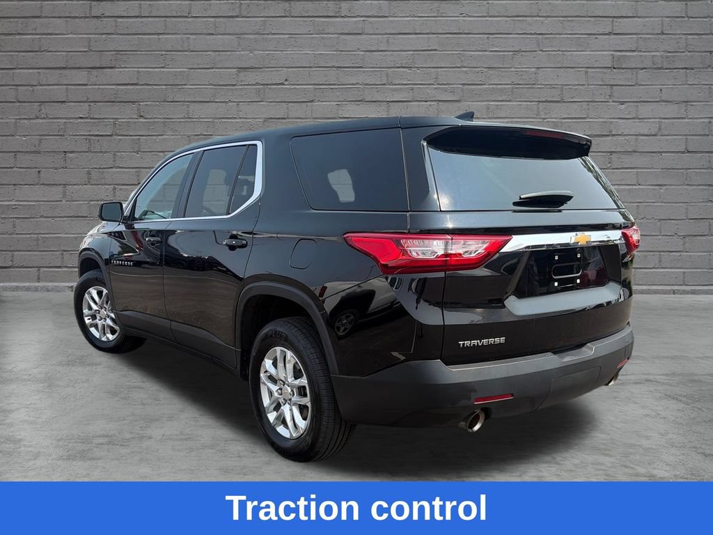 Used 2020 Chevrolet Traverse LS w/ LPO, Floor Liner Package FWD image 6