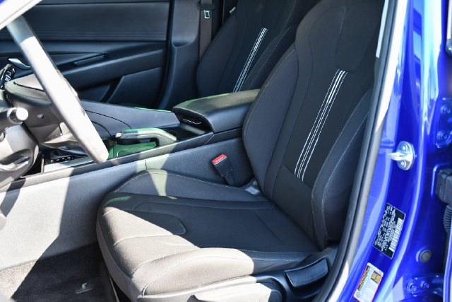 Used 2024 Hyundai Elantra SEL FWD image 15