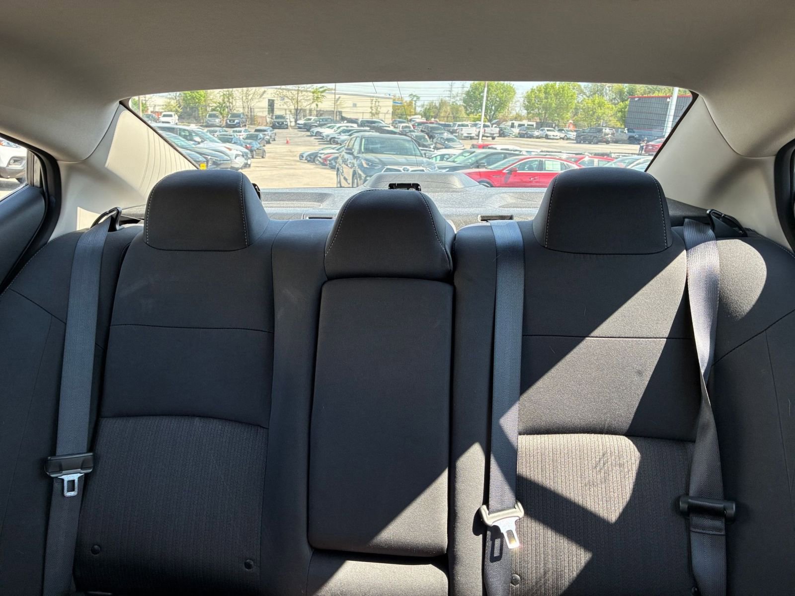 Used 2025 Nissan Altima 2.5 SV FWD image 38