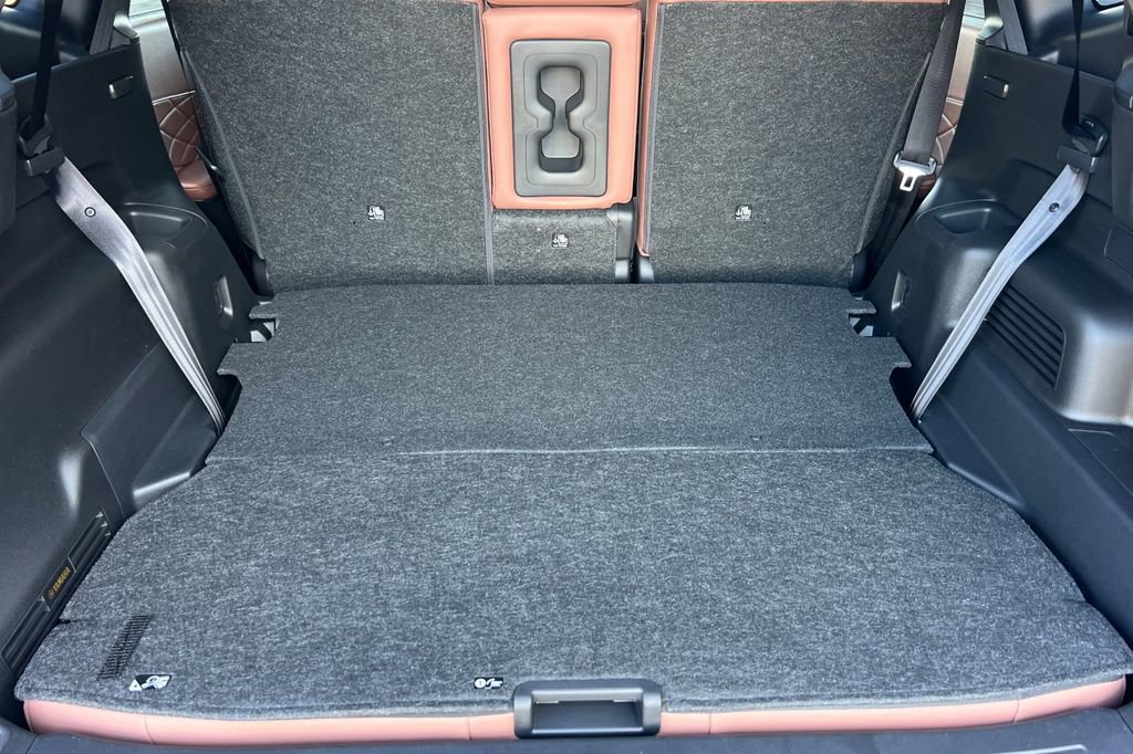 New 2026 Mitsubishi Outlander SEL image 17