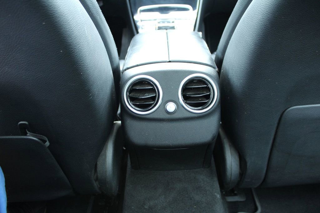 Used 2015 Mercedes-Benz C 300 4MATIC Sedan image 28