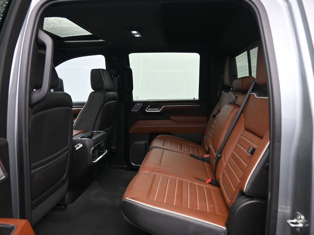 Used 2024 GMC Sierra 3500 Denali Ultimate image 31