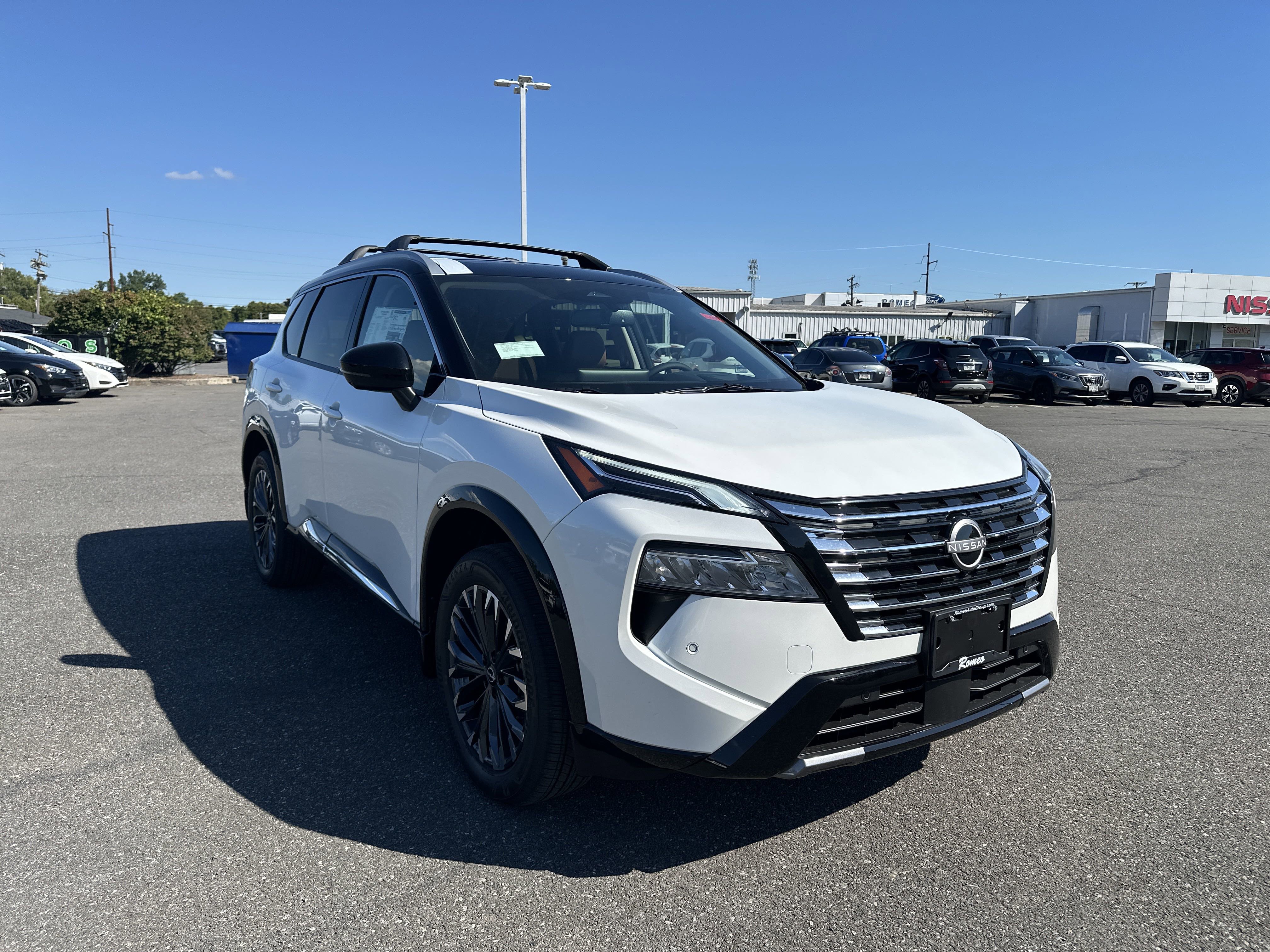New 2026 Nissan Rogue Platinum w/ Platinum Premium Package image 3