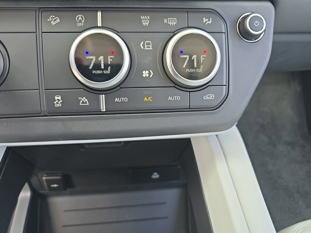 New 2026 Land Rover Defender 110 X-Dynamic SE AWD/4WD image 24