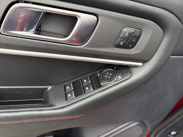 Used 2025 Ford Explorer ST-Line w/ Premium Package image 23