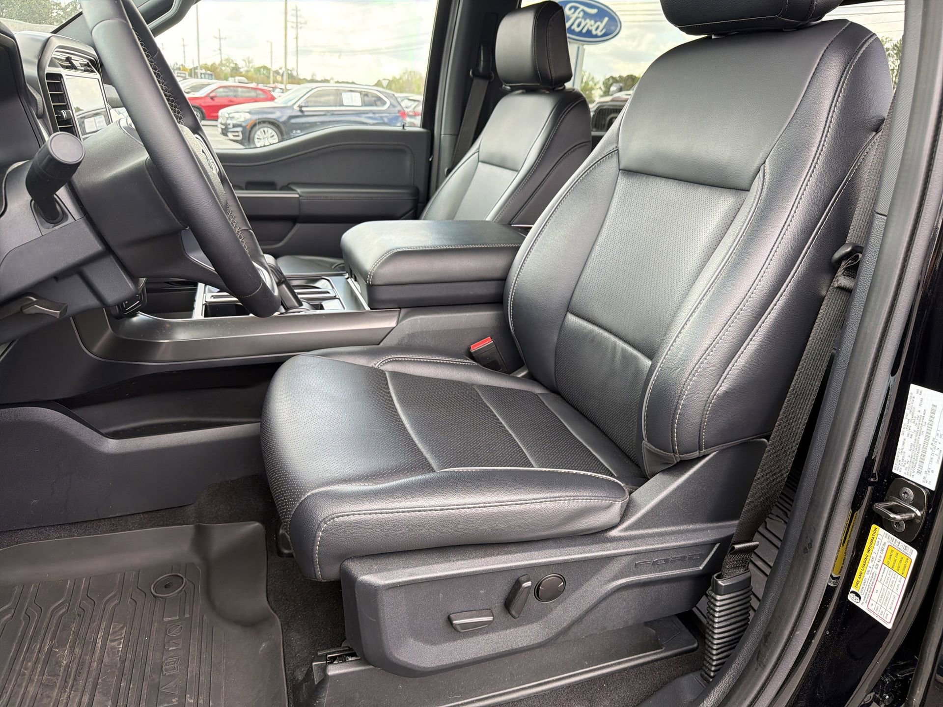 Certified 2025 Ford F150 Lariat w/ Equipment Group 501A Mid image 18