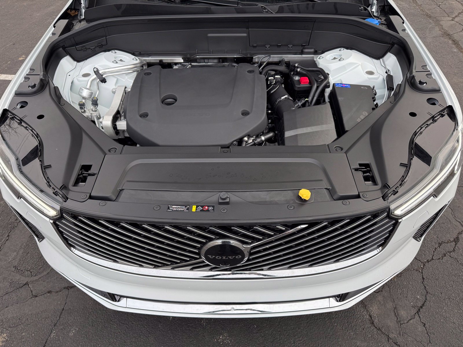 New 2026 Volvo XC90 B6 Plus w/ Protection Package Premier AWD/4WD image 42