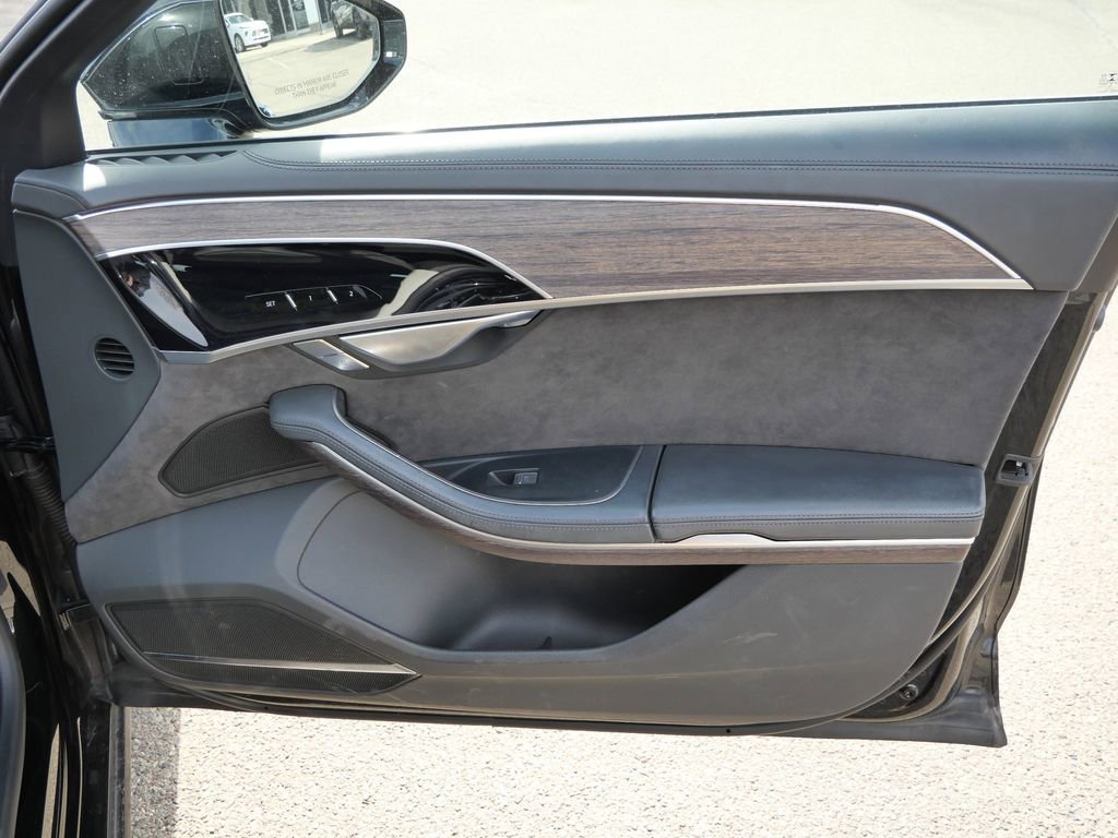 Used 2019 Audi A8 L 3.0T w/ Luxury Package image 16